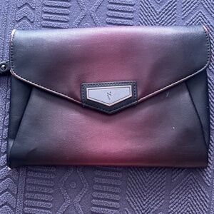 Simply Vera by Vera Wang Clutch Handbag Wristlet Purse - Red/Black Ombre Design